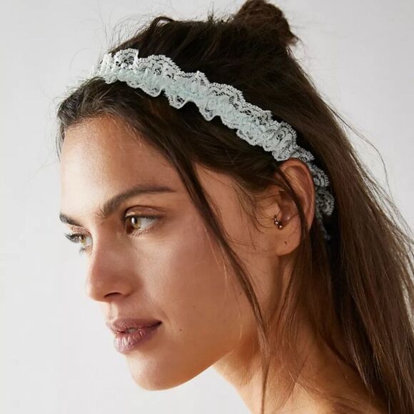 NWT Revolve x HAH One & Done Lace Garter Scrunchie Headband in Emerald Green - Picture 2 of 13